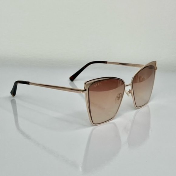 Diff Becky cat eye Gold Flash Brown Gradient Sunglasses main image 6